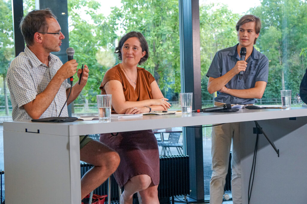 bild der podiumsgäste 'politpodium wohnungsnot'