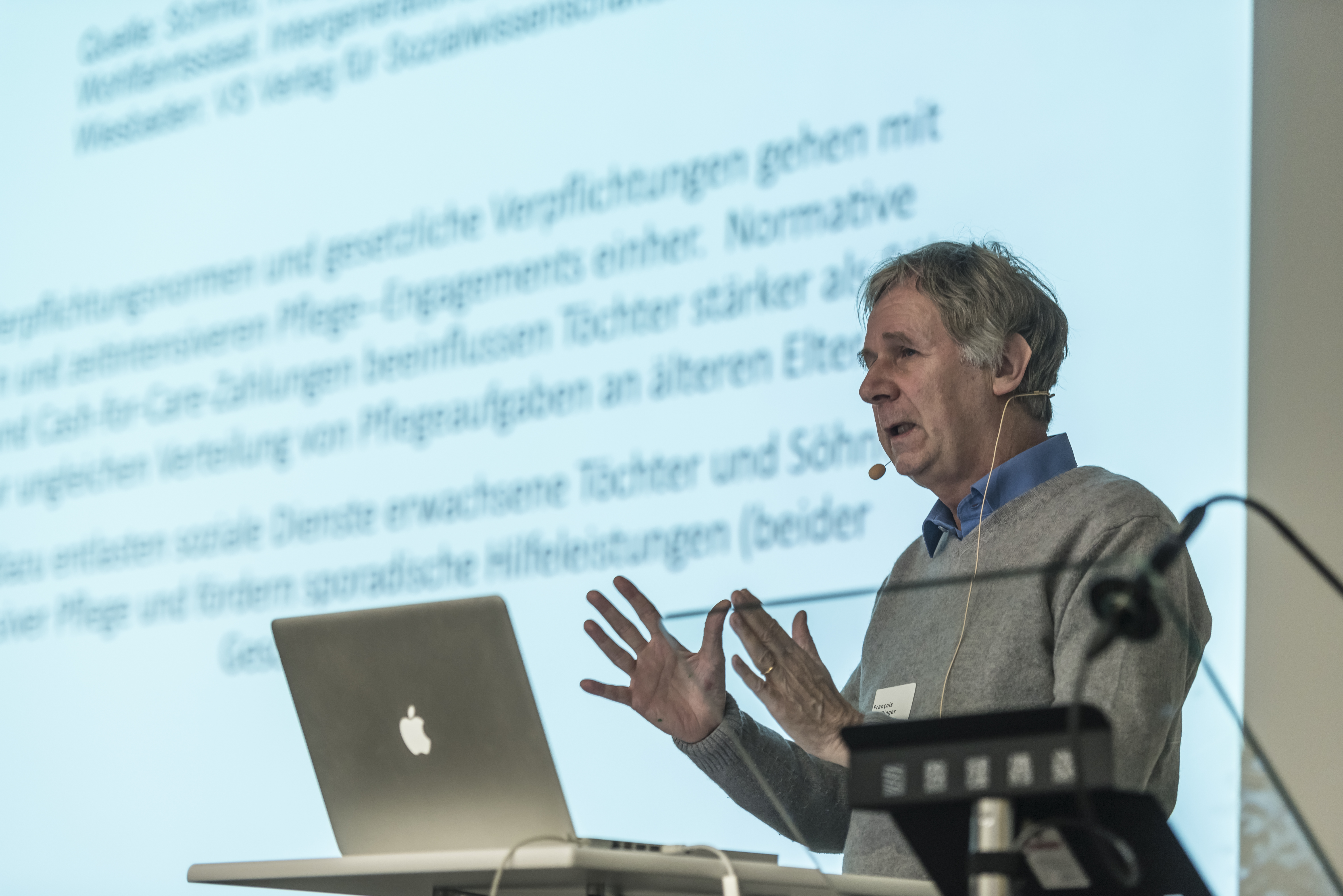 «Die Alten sollen sich nicht anbiedern»