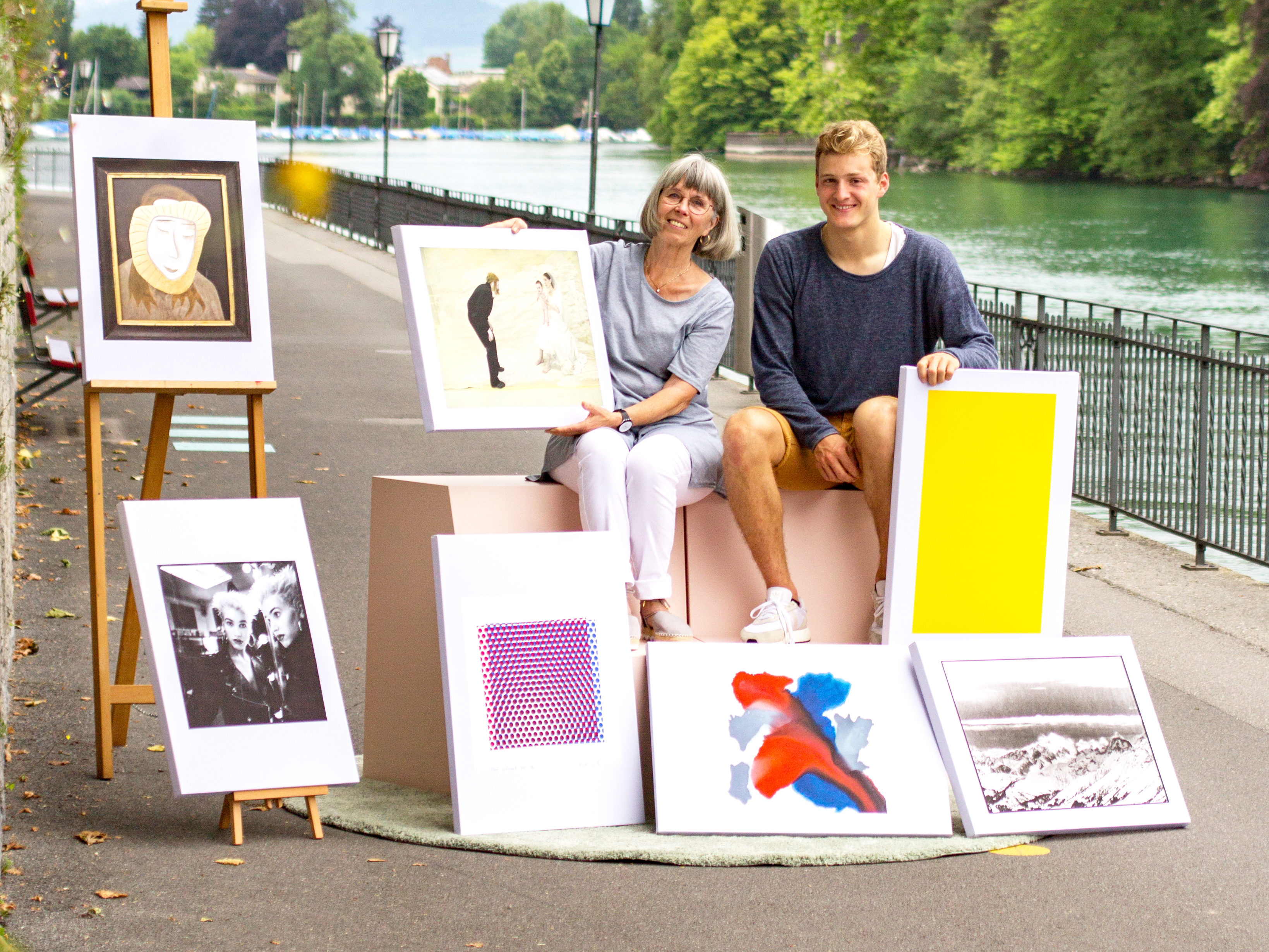 Ein Sofa sucht Storys – worum geht’s?