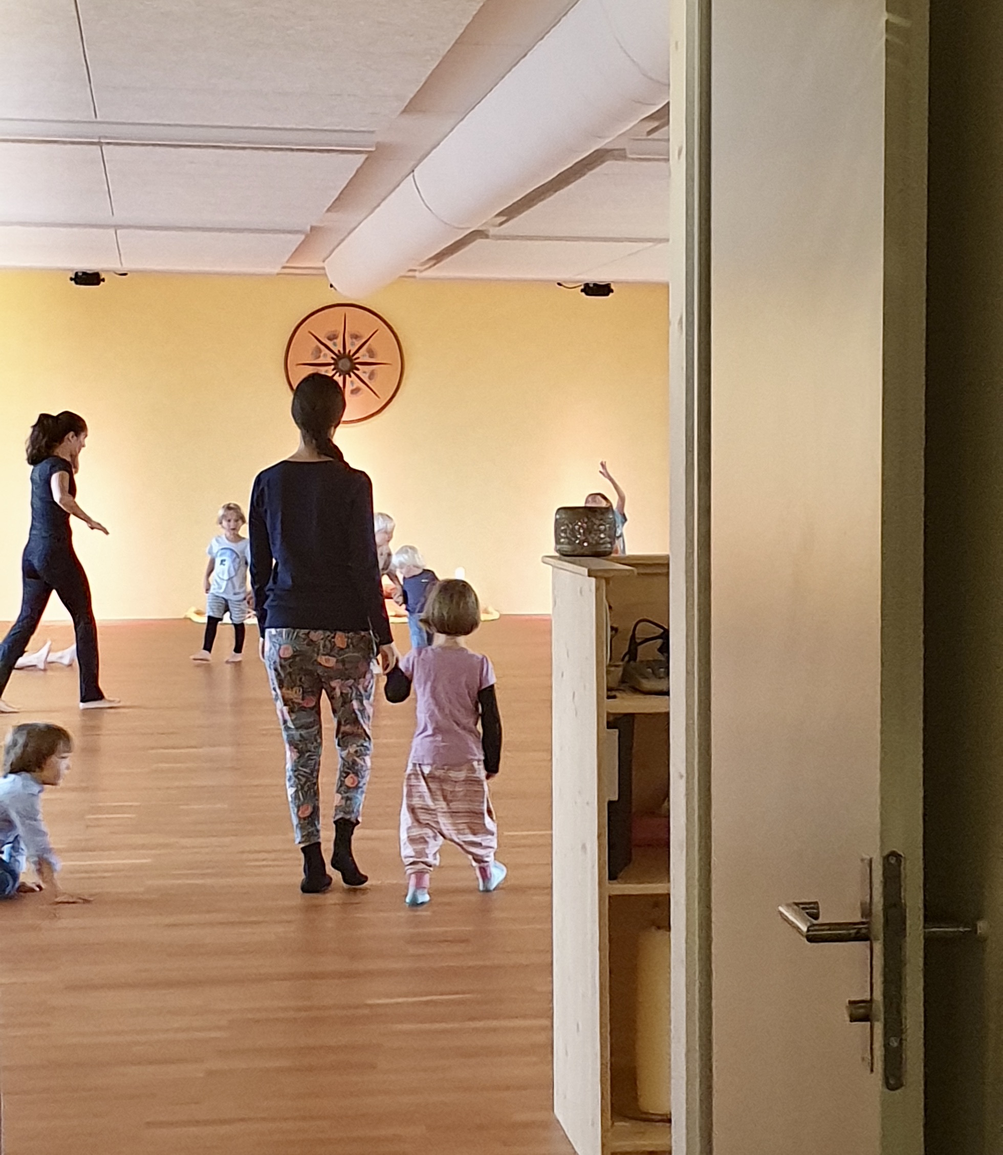 Tänzerischer Start von RaumFrei