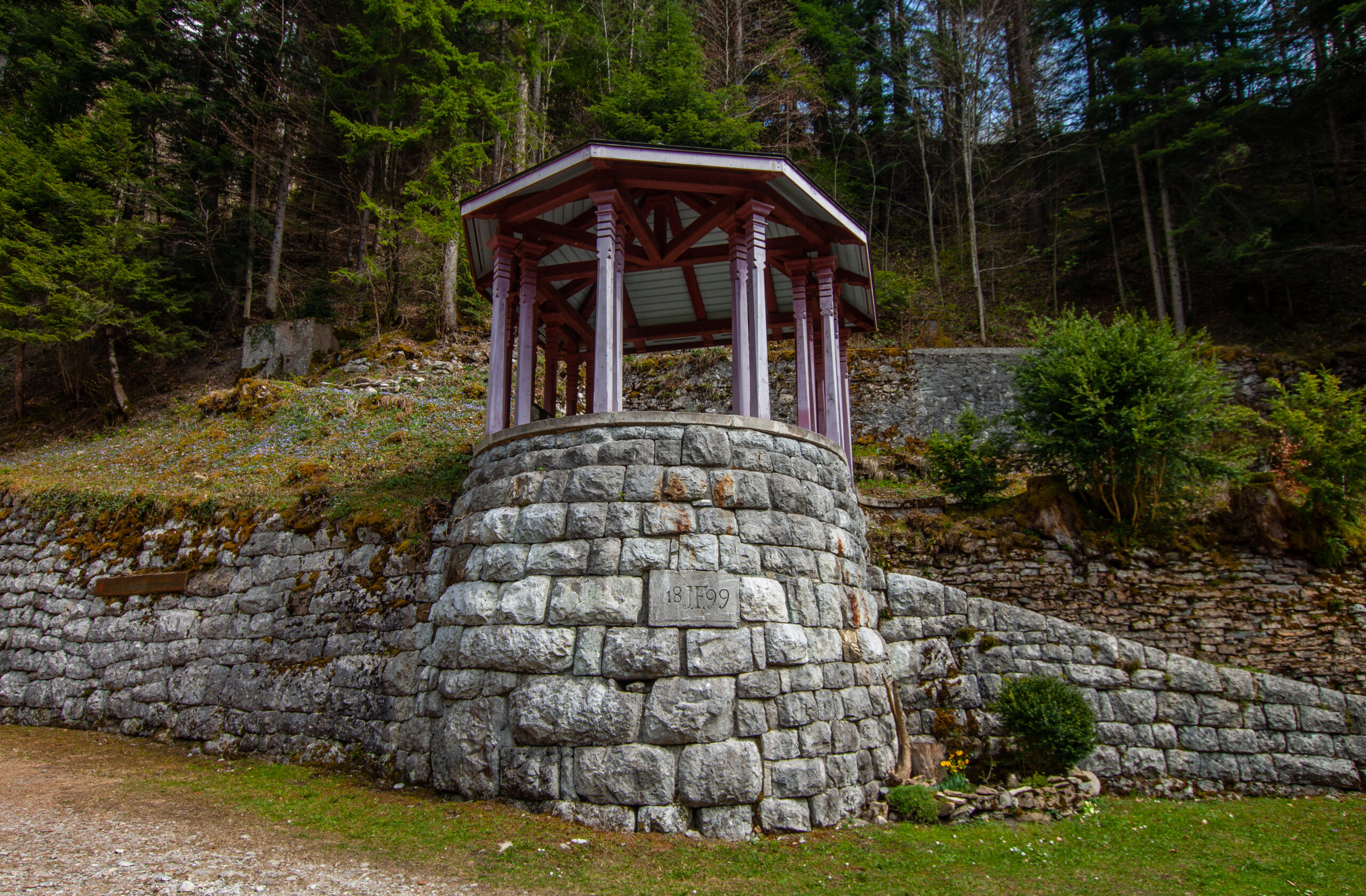 Weissenburgbad: Kleine Wanderung in eine grosse Zeit