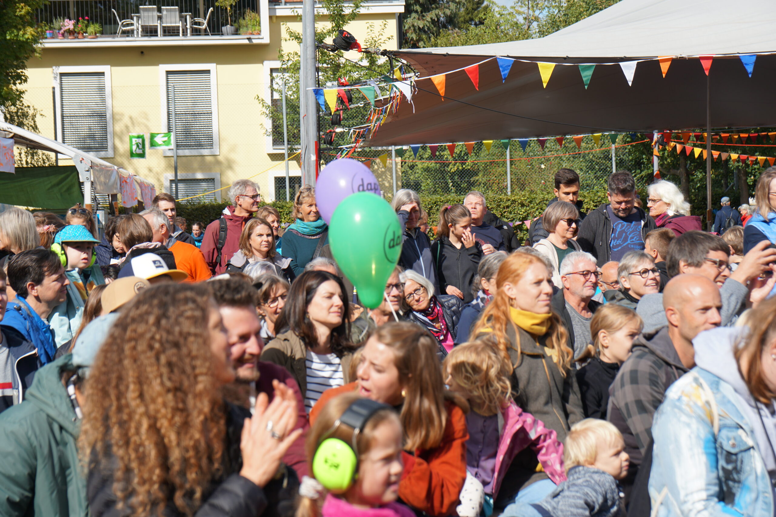 31 Menschen, 31 Geschichten: BesucherInnen des Generationenfestivals 2022 blicken zurück