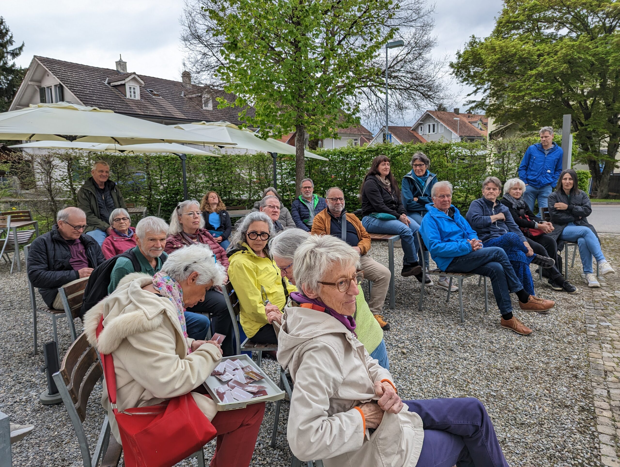 GastgeberInnen: Die mit Löffeln, Schlüsseln und Herzen tanzen 