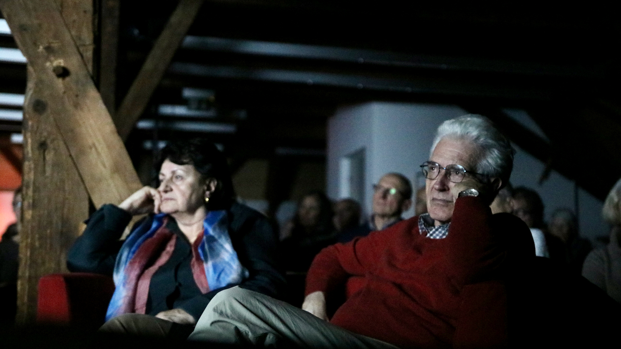 Von Hinterhalten, Konkurrenzkämpfen und Musik: Das Gespräch mit Amalia und Werner van Gent zum Nachhören und Nachschauen