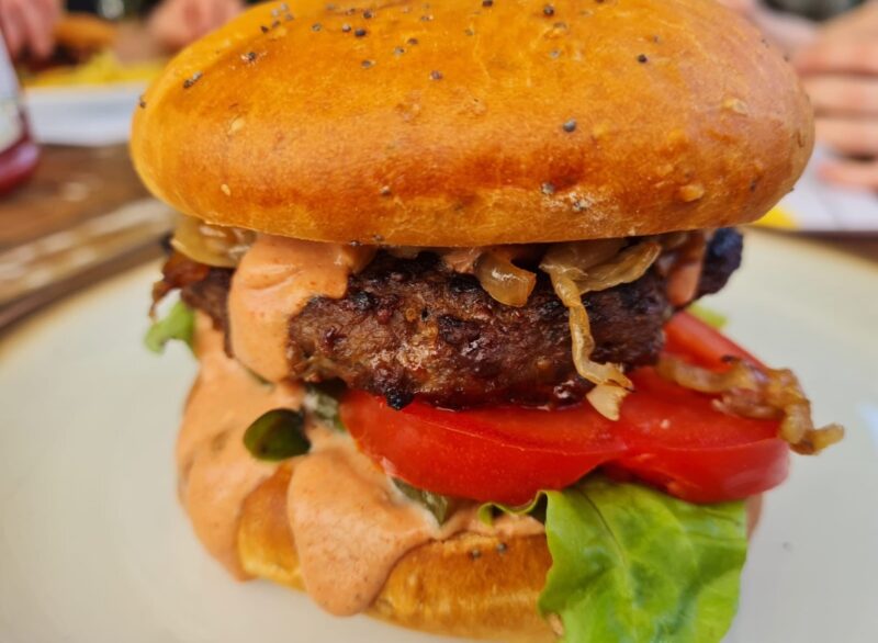 Burger-Abend im Begegnungszentrum