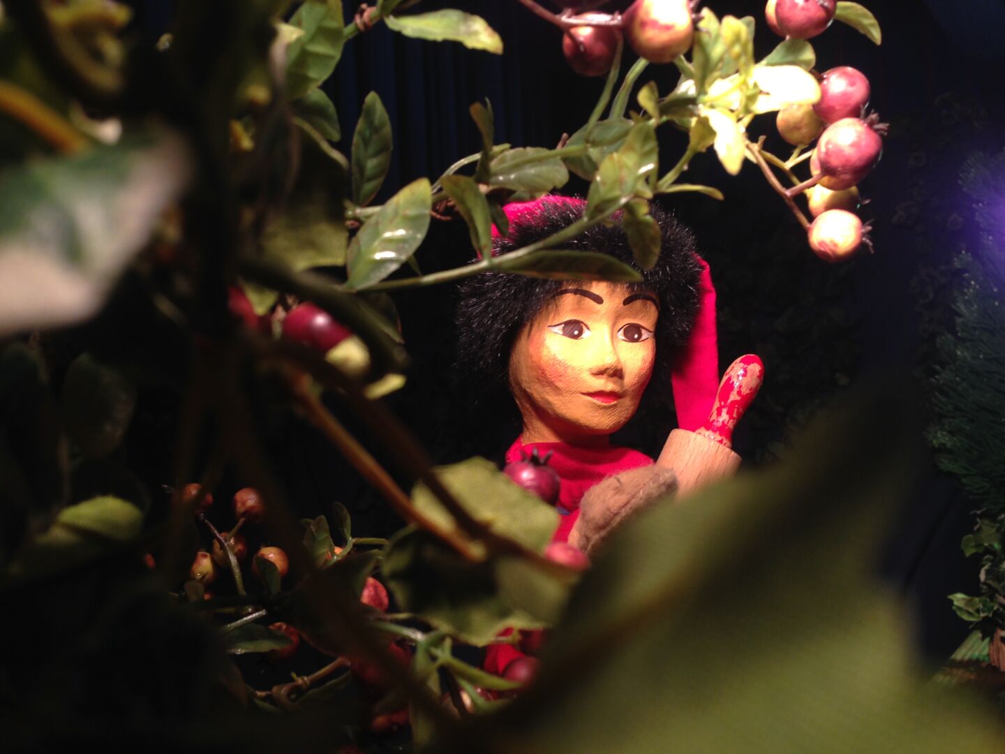 Kasperbühne Aubergine